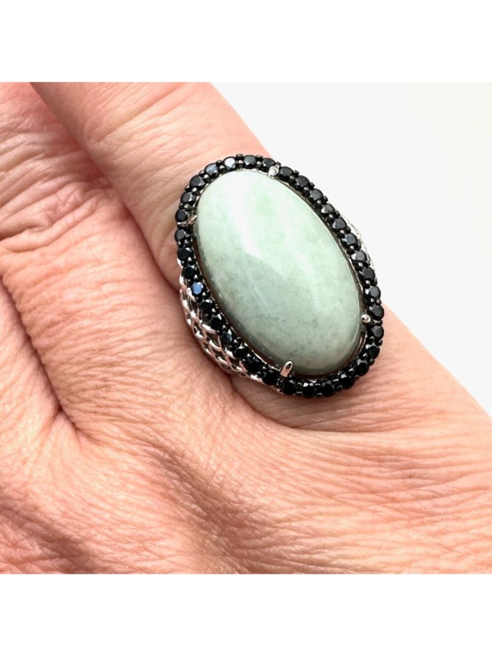 Green Jade Sterling Silver Womens Ring Black Spinel Size 6 - Picture 2 of 4